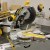 Пила торцовочная DeWALT DWS780 — фото 8 / 9