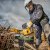 Цепная пила DeWALT DCM565P1 — фото 4 / 3