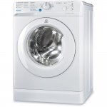 Стиральная машина Indesit BWSB 61051 — фото 1 / 4